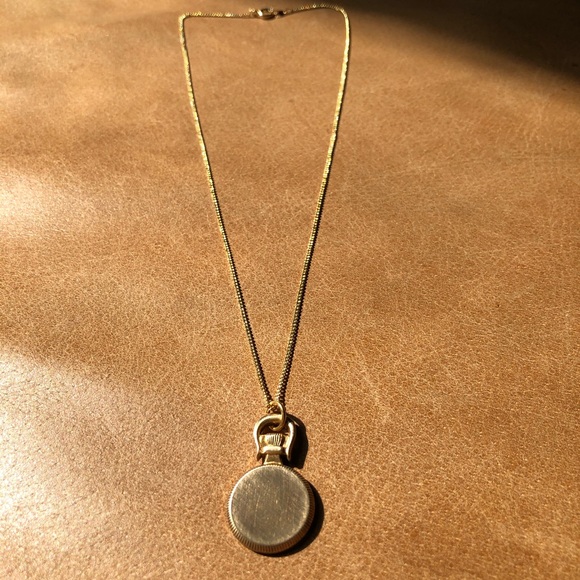 Vintage brass pendant necklace - Picture 2 of 8